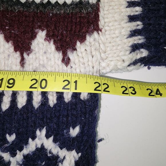 Vintage Ecuador Handmade Chunky Cable Knit Sweater - Picture 14 of 15